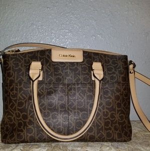 ONE DAY SALE!Calvin Klein Purse